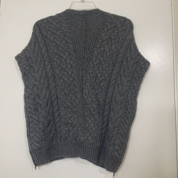 VINCE. gray crochet cable knit sweater full zip poncho vest size medium - Picture 6 of 6
